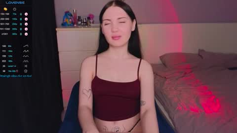 Katrine online show from 10/18/25, 10:32