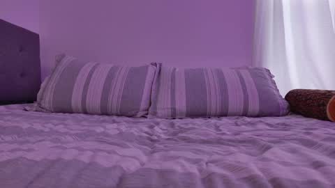 Snapshot of cherryvonfairy chatting on 09/17/25, 06:09 Cheravona CherryVonFairy online show from 09/17/25, 06:09