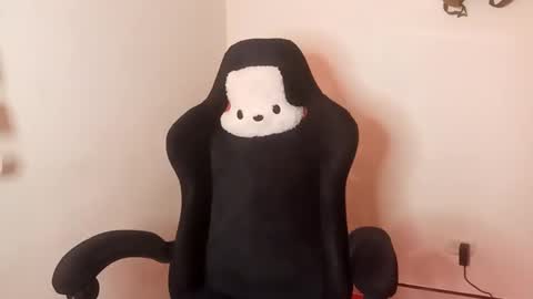 Cherry  online show from 02/04/25, 06:25