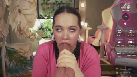 Snapshot of chery_lady22 chatting on 01/27/25, 09:22 Banny online show from 01/27/25, 09:22