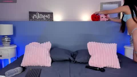 Snapshot of cheryelfox chatting on 02/13/25, 09:17 cheryelfox online show from 02/13/25, 09:17