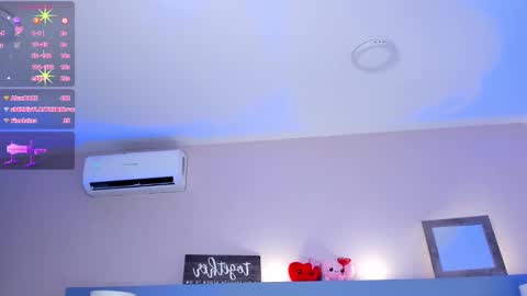 Snapshot of cheryelfox chatting on 03/03/25, 11:46 cheryelfox online show from 03/03/25, 11:46