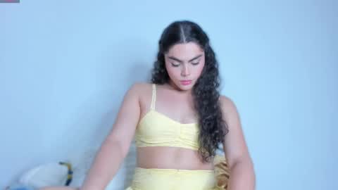 Snapshot of cheryl_blossom69 chatting on 12/15/25, 01:32 Mafe 3 online show from 12/15/25, 01:32