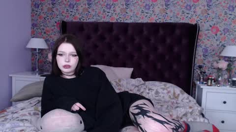 amelia online show from 12/18/24, 09:36