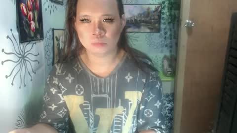 Snapshot of chescahotxxxl chatting on 01/06/25, 08:07 chescahotxxxl online show from 01/06/25, 08:07