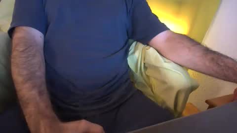 Ches Long online show from 10/11/25, 01:09