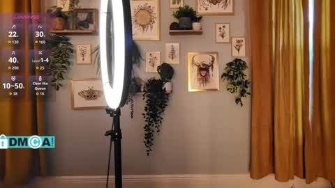 Snapshot of cheviblue chatting on 10/21/25, 01:45 Chevi Blue online show from 10/21/25, 01:45