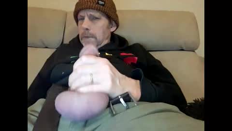 Snapshot of chevy69 chatting on 01/10/25, 12:17 chevy69 online show from 01/10/25, 12:17
