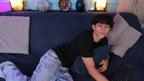 Cheys online show from 03/17/26, 06:44