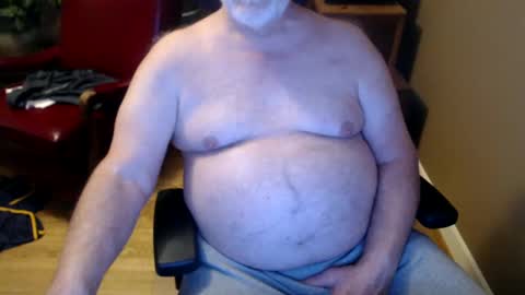 Snapshot of chgodad chatting on 01/02/25, 12:45 chgodad online show from 01/02/25, 12:45