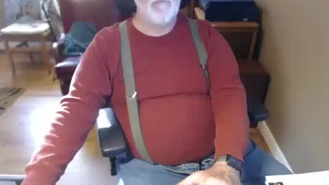 Snapshot of chgodad chatting on 10/16/25, 09:27 chgodad online show from 10/16/25, 09:27