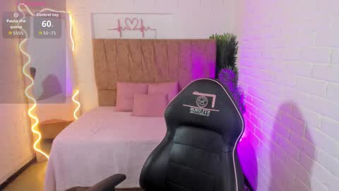 Chiara  online show from 09/22/25, 07:05