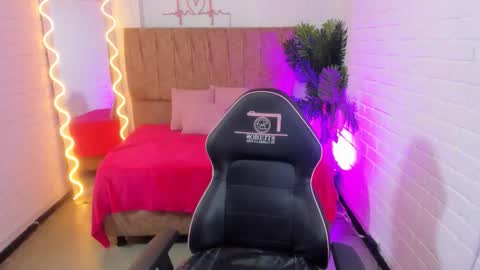 Chiara  online show from 10/14/25, 07:14