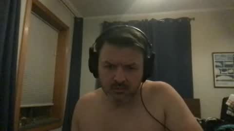chicagoguy7183 online show from 02/19/26, 05:47
