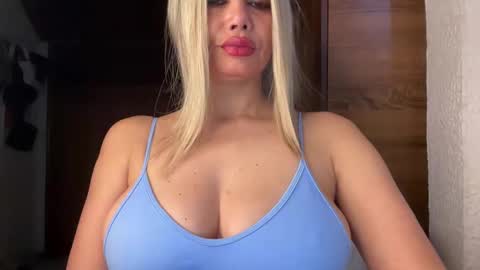 sexypau online show from 11/22/25, 10:09