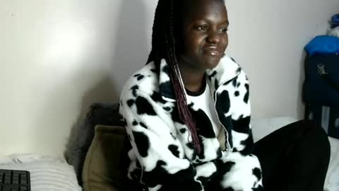 chichie_ online show from 07/01/26, 07:21