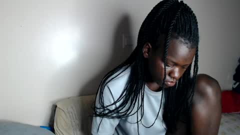 chichie_ online show from 07/28/26, 02:07