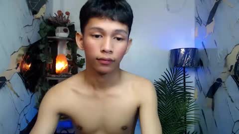 chick_renz online show from 10/06/25, 07:55