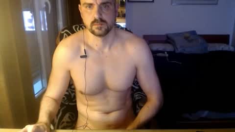 chicocam1983 online show from 11/22/25, 04:39