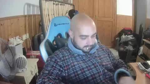 Snapshot of chicomallorca96 chatting on 01/01/25, 07:32 chicomallorca96 online show from 01/01/25, 07:32