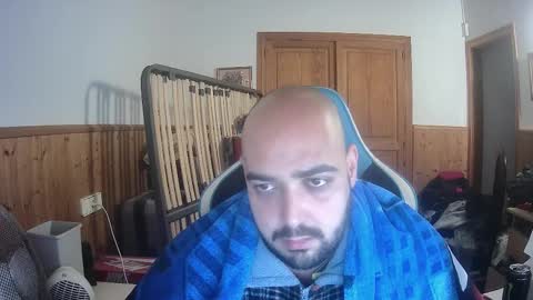 Snapshot of chicomallorca96 chatting on 02/05/25, 10:08 chicomallorca96 online show from 02/05/25, 10:08