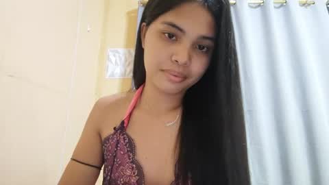 Snapshot of chictemptation_ chatting on 06/18/26, 09:14 CRISTINE3. online show from 06/18/26, 09:14