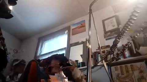 Snapshot of chiefj6izcarezzamatrix chatting on 01/19/25, 09:34 chiefJ6mirrorzmatrixmoke online show from 01/19/25, 09:34