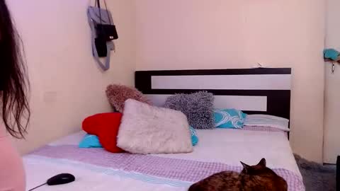  Valentina  online show from 11/26/25, 08:43