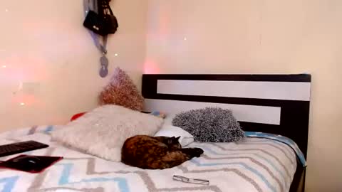Snapshot of chikandela chatting on 07/09/26, 08:24 Valentina online show from 07/09/26, 08:24