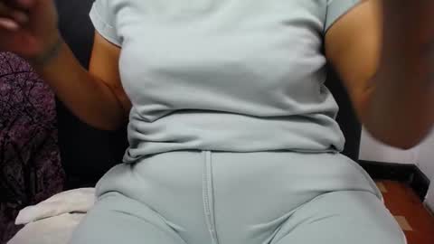 Snapshot of chiky_nastyy chatting on 11/12/25, 02:39 Chikys online show from 11/12/25, 02:39