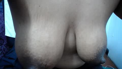 Snapshot of chiky_nastyy chatting on 11/22/25, 04:28 Chikys online show from 11/22/25, 04:28