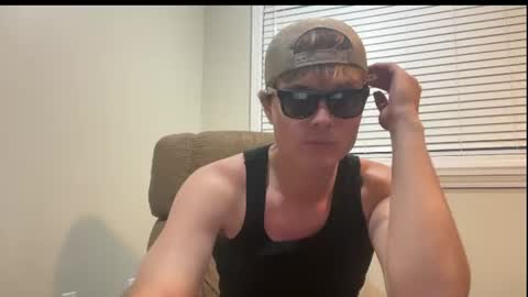 chill_fit_guy online show from 08/09/26, 01:07