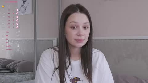 Snapshot of chillgirlll chatting on 02/22/26, 06:13 Nicole online show from 02/22/26, 06:13