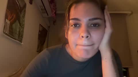 Snapshot of chillspace chatting on 11/17/25, 12:27 KAIA online show from 11/17/25, 12:27