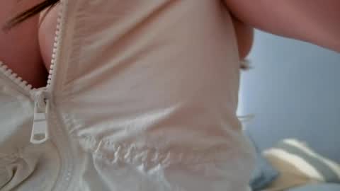 yoursensualparadise online show from 07/17/26, 10:00