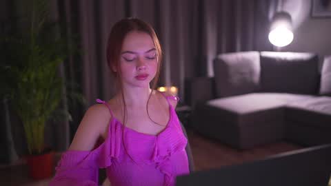 Snapshot of chillwithstacy chatting on 01/28/25, 10:12 chillwithstacy online show from 01/28/25, 10:12