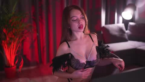 Snapshot of chillwithstacy chatting on 02/06/25, 01:05 chillwithstacy online show from 02/06/25, 01:05