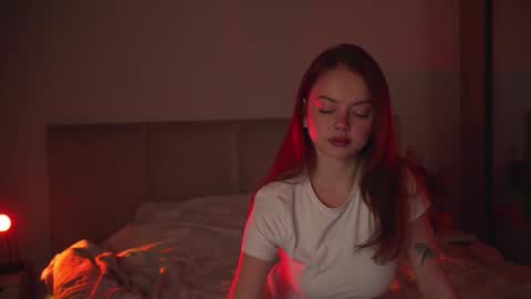 Snapshot of chillwithstacy chatting on 12/03/25, 09:35 chillwithstacy online show from 12/03/25, 09:35