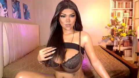 Snapshot of chinita_titi chatting on 04/25/26, 04:48 chinita_titi online show from 04/25/26, 04:48