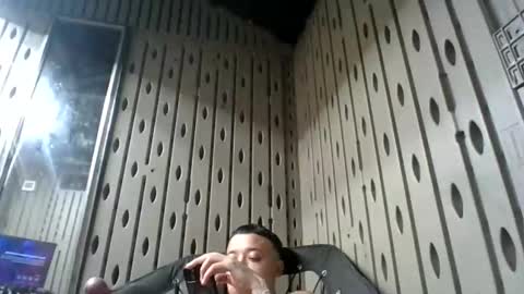 Snapshot of chino880172 chatting on 10/21/25, 05:08 CHINO online show from 10/21/25, 05:08