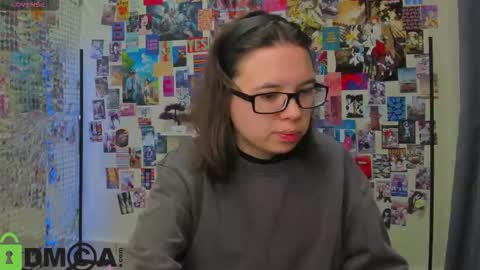 chio_mio online show from 10/18/25, 02:14