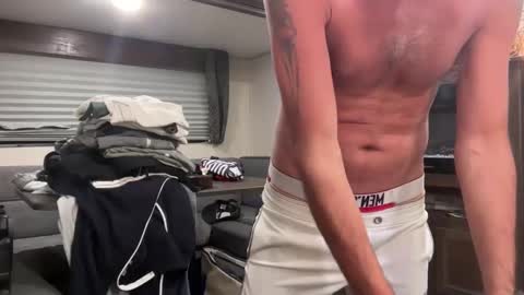 Snapshot of chitownaries82 chatting on 10/05/25, 03:38 Chitown Aries online show from 10/05/25, 03:38