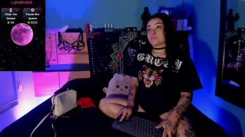 Chloeallennn  online show from 06/02/26, 11:23