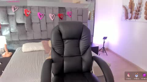 Chloe online show from 02/16/25, 01:05