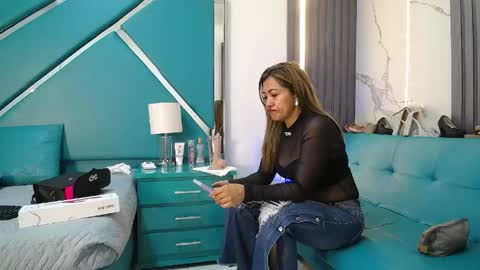 Chloe  online show from 04/13/26, 12:43