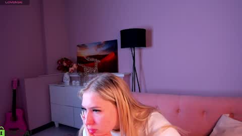Chloe online show from 04/26/26, 02:53