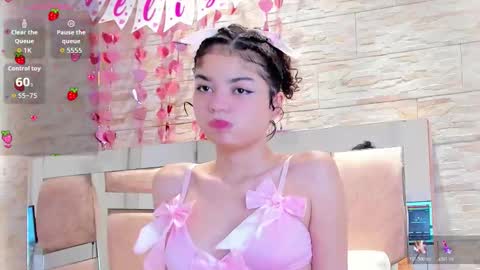 Snapshot of chloe_cortez chatting on 02/13/26, 11:06 chloe online show from 02/13/26, 11:06