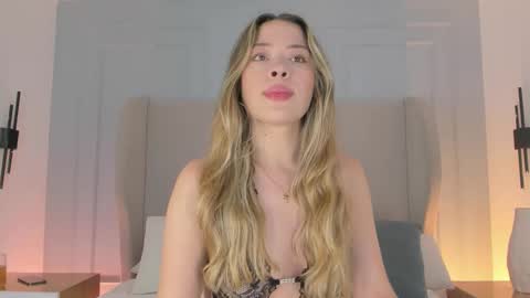 Chloe online show from 03/24/26, 11:37