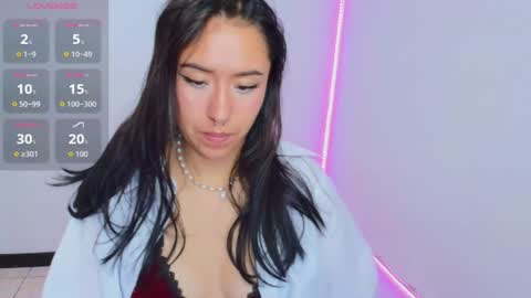 Snapshot of chloe_desire11 chatting on 06/14/26, 11:23 chloe_desire11 online show from 06/14/26, 11:23