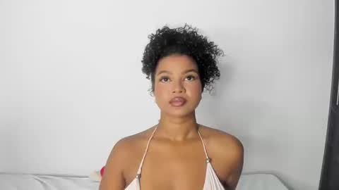 chloe online show from 09/23/25, 01:30